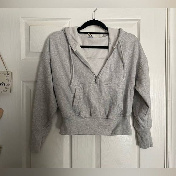 Old Navy Tops - Gray Women's Zip-Up Cropped Hoodie XS